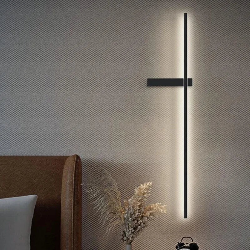 Czarna lampa ścienna, nowoczesna minimalistyczna do sypialni